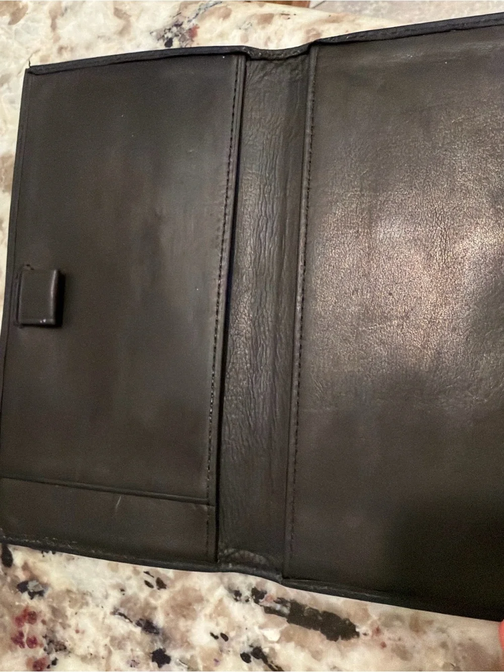 Coach Black Men's Leather Wallet with Contrast Stitching